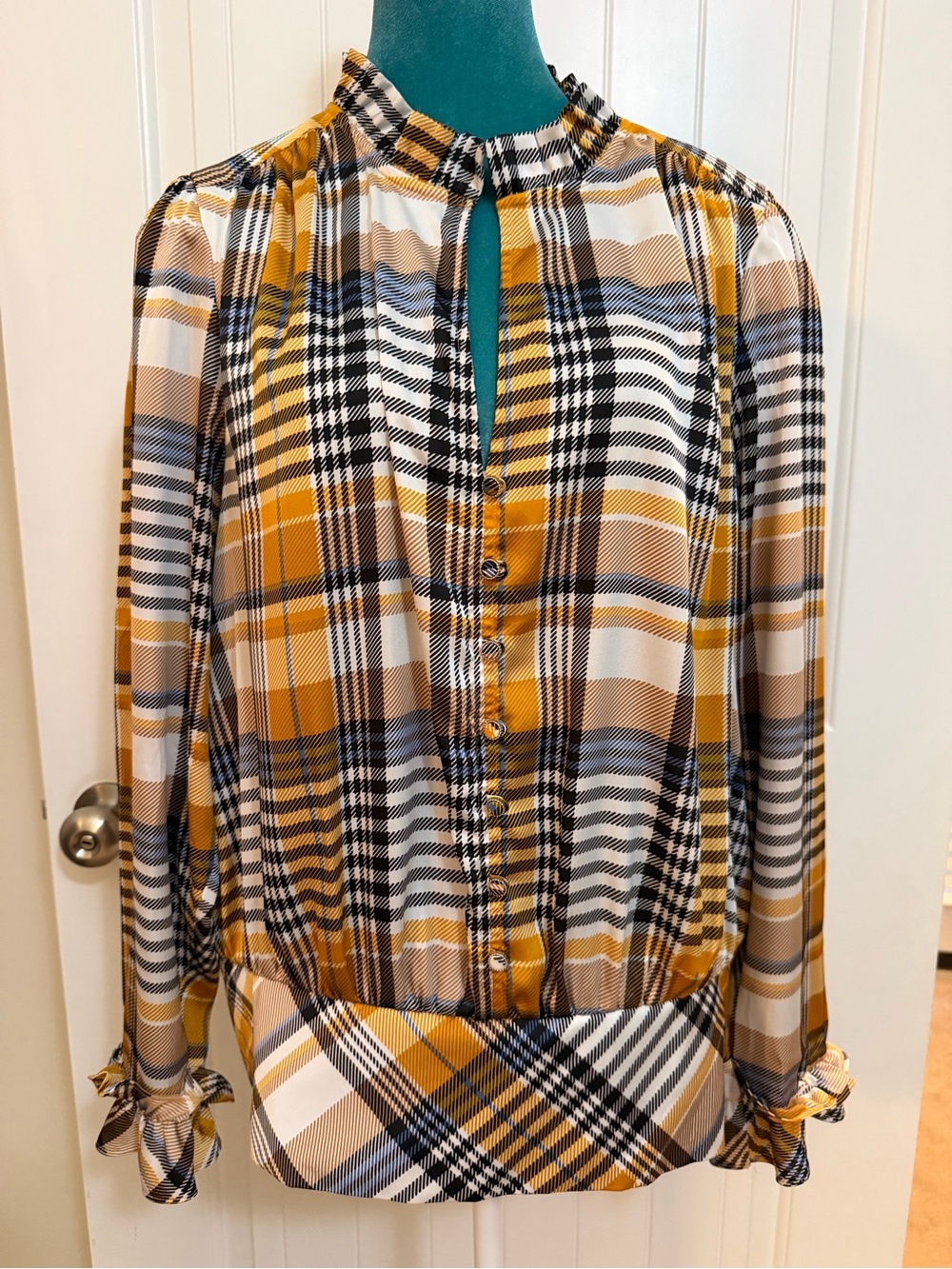 Karl Lagerfeld Plaid Button-Front Long Sleeve Blouse in Gold & Black Sz XL